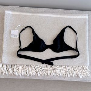 Monday Swimwear Formentera Top (Petite)